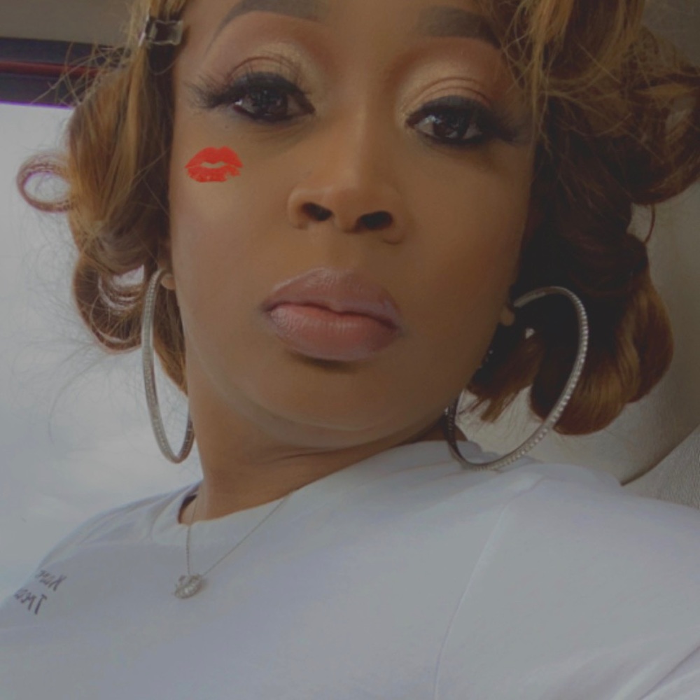 Meet your Posher, Kinnisha